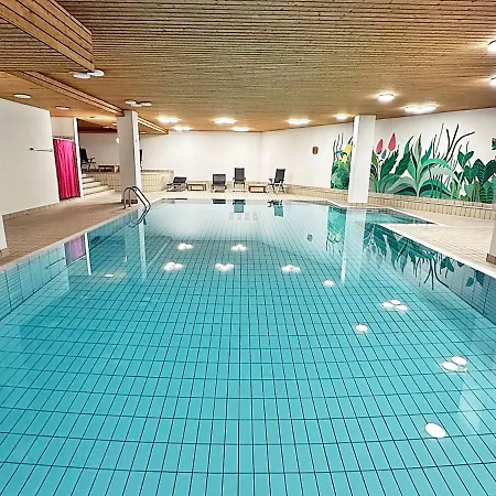 Bijou, Holz, Zentral, Mit Garage Und Pool -cb102-b *