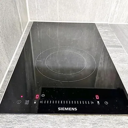 Bijou, Holz, Zentral, Mit Garage Und Pool -cb102-b *