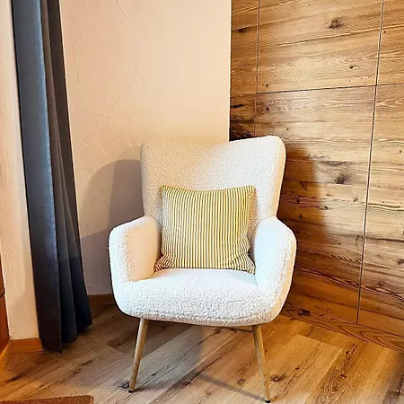 Bijou, Holz, Zentral, Mit Garage Und Pool -cb102-b Apartament Sankt Moritz