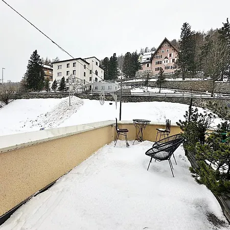 Bijou, Holz, Zentral, Mit Garage Und Pool -cb102-b Daire Saint-Moritz