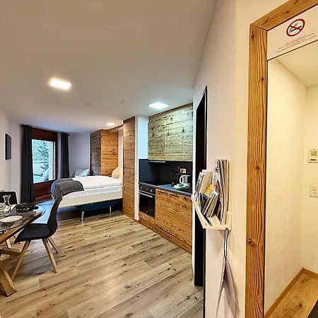 Bijou, Holz, Zentral, Mit Garage Und Pool -cb102-b Daire Saint-Moritz