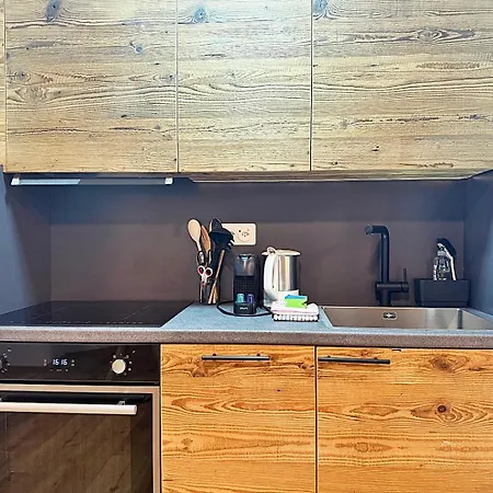 Bijou, Holz, Zentral, Mit Garage Und Pool -cb102-b Daire Saint-Moritz