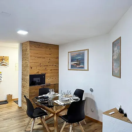 Daire Bijou, Holz, Zentral, Mit Garage Und Pool -cb102-b