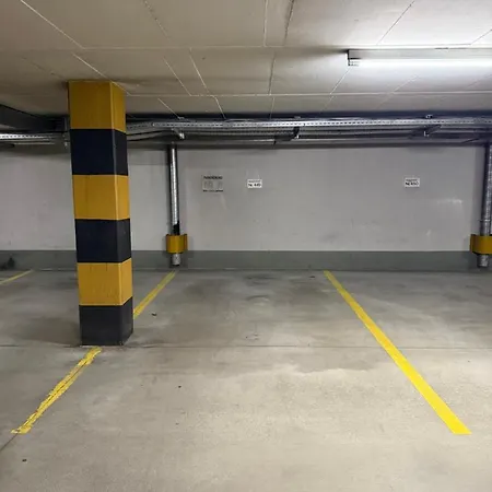 Bijou, Holz, Zentral, Mit Garage Und Pool -cb102-b Daire *