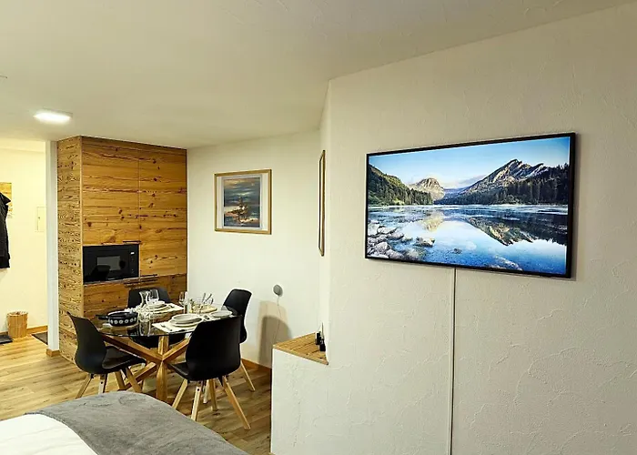 Bijou, Holz, Zentral, Mit Garage Und Pool -cb102-b