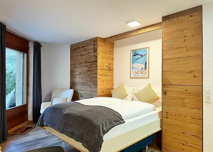 Bijou, Holz, Zentral, Mit Garage Und Pool -cb102-b